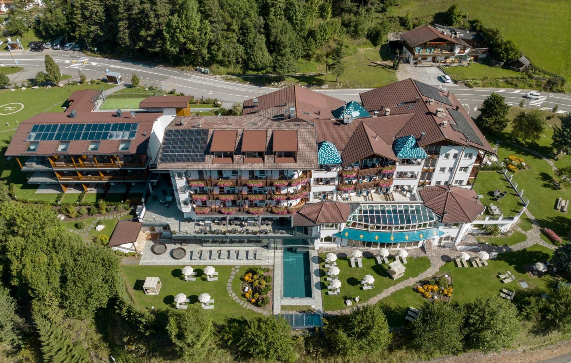Diamant Spa Resort Santa Cristina Val Gardena Exterior foto